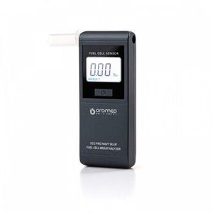 Electrochemical breathalyzer