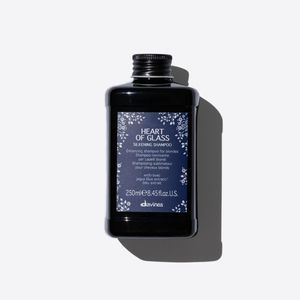 Davines Heart of Glass Silkening Shampoo Šviesius plaukus glotninantis šampūnas, 250ml