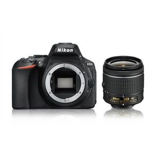 Nikon D5600 + 18-55mm AF-P VR