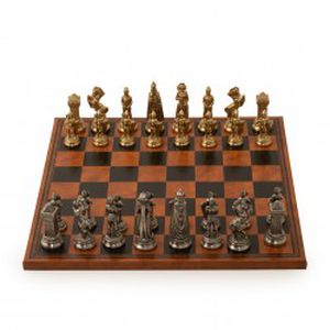 Mary Stuart IV: metaliniai šachmatai su odos pakaitalo lenta