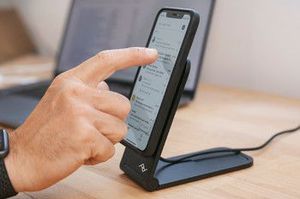 Peak Design Mobile Wireless Charging Stand