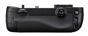 Nikon MB-D15 Baterijų Blokas/Laikiklis (D7100, D7200)