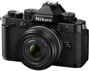Nikon Zf + 40mm SE